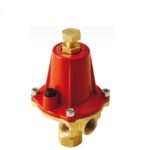 Riduttore Primo Stadio In Alluminio Per Serbatoi Gpl Interrati E Fuori Terra Ad Uso Domestico Ed Industriale Portata 40-60 Kg/H S/Manometro
P.E. 16 Bar Max  1/4”F - 3/8”F (P.U.= 1-3 Bar)  RGAP40